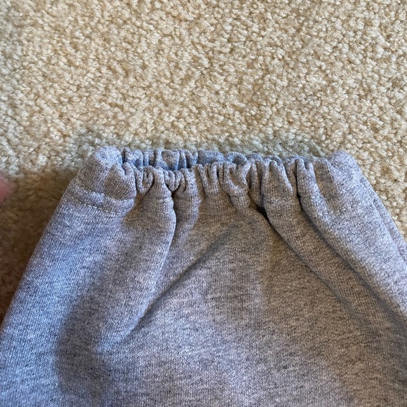 Gildan Sweatpants - Picture 6 of 7